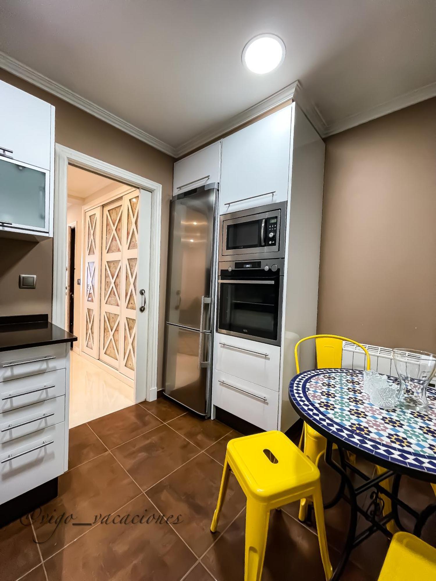 Acogedor Piso Familiar Travesia Apartment Vigo Exterior photo